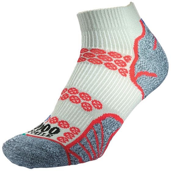 1000 Mile Lite Anklet Repreve Double Layer Socks Silver/Red